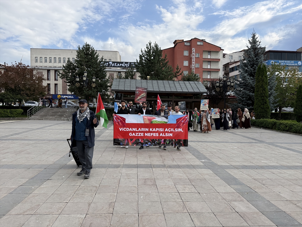Erzurum'da sağlıkçılar: Gazze için 149. hafta yürüyüşü