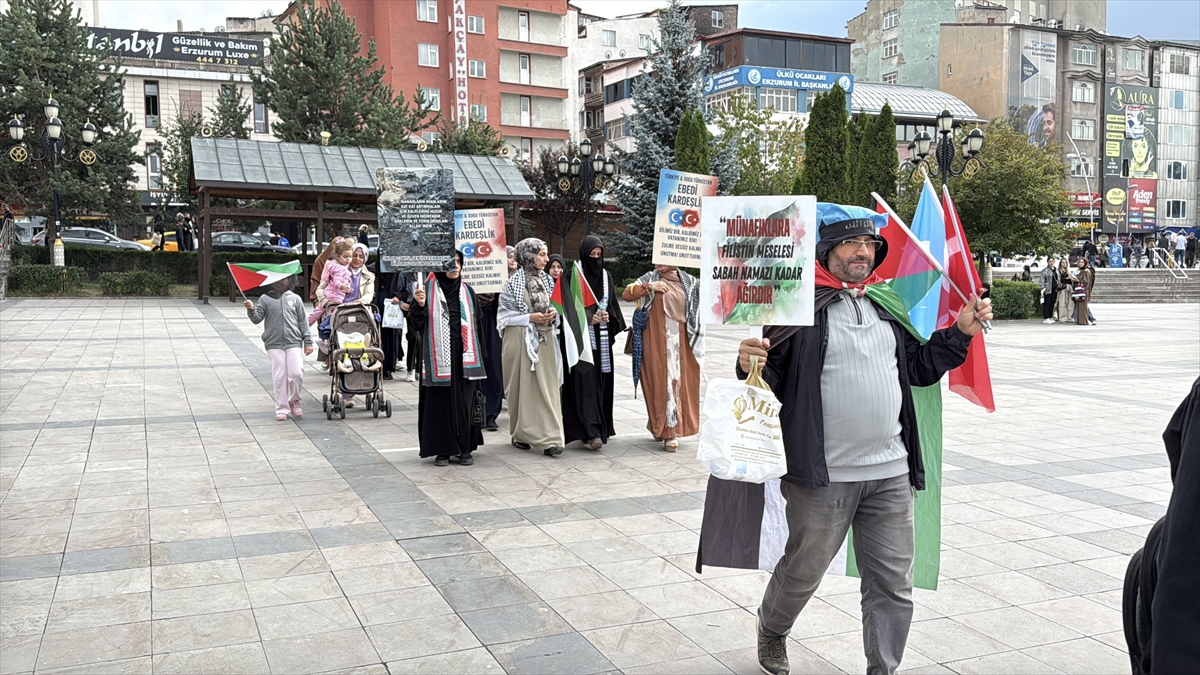 Erzurum'da sağlıkçılar: Gazze için 149. hafta yürüyüşü