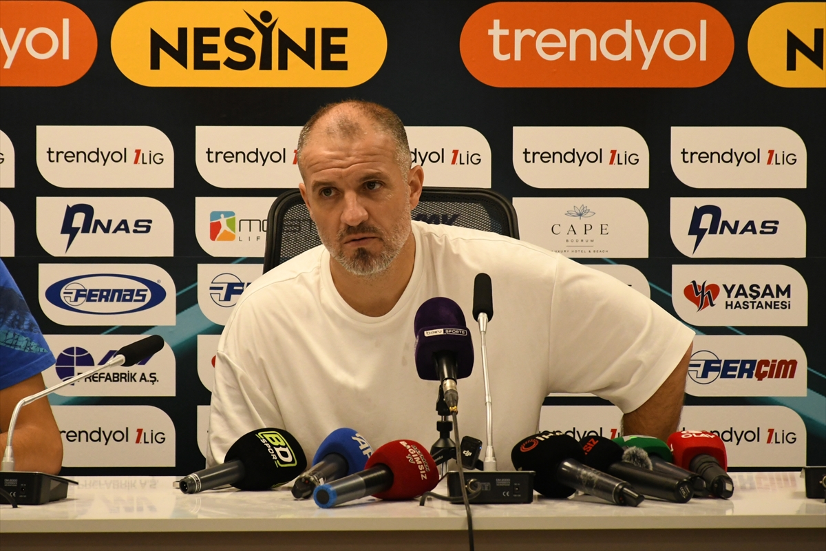 Şahin: Mağlup olduk, üzgünüz; Er: Bu lig mücadele ister