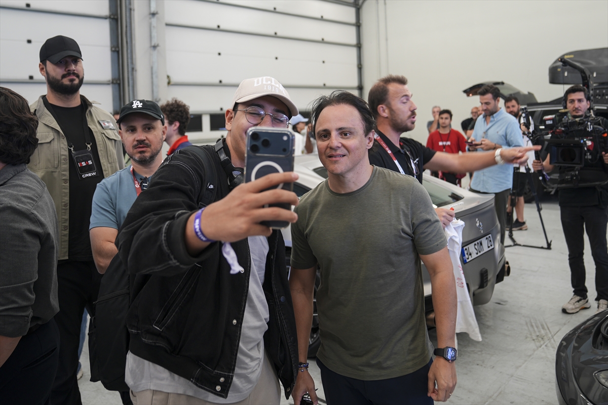 Felipe Massa: İstanbul Park F1 takvimine dönmeli, biletler tükenir