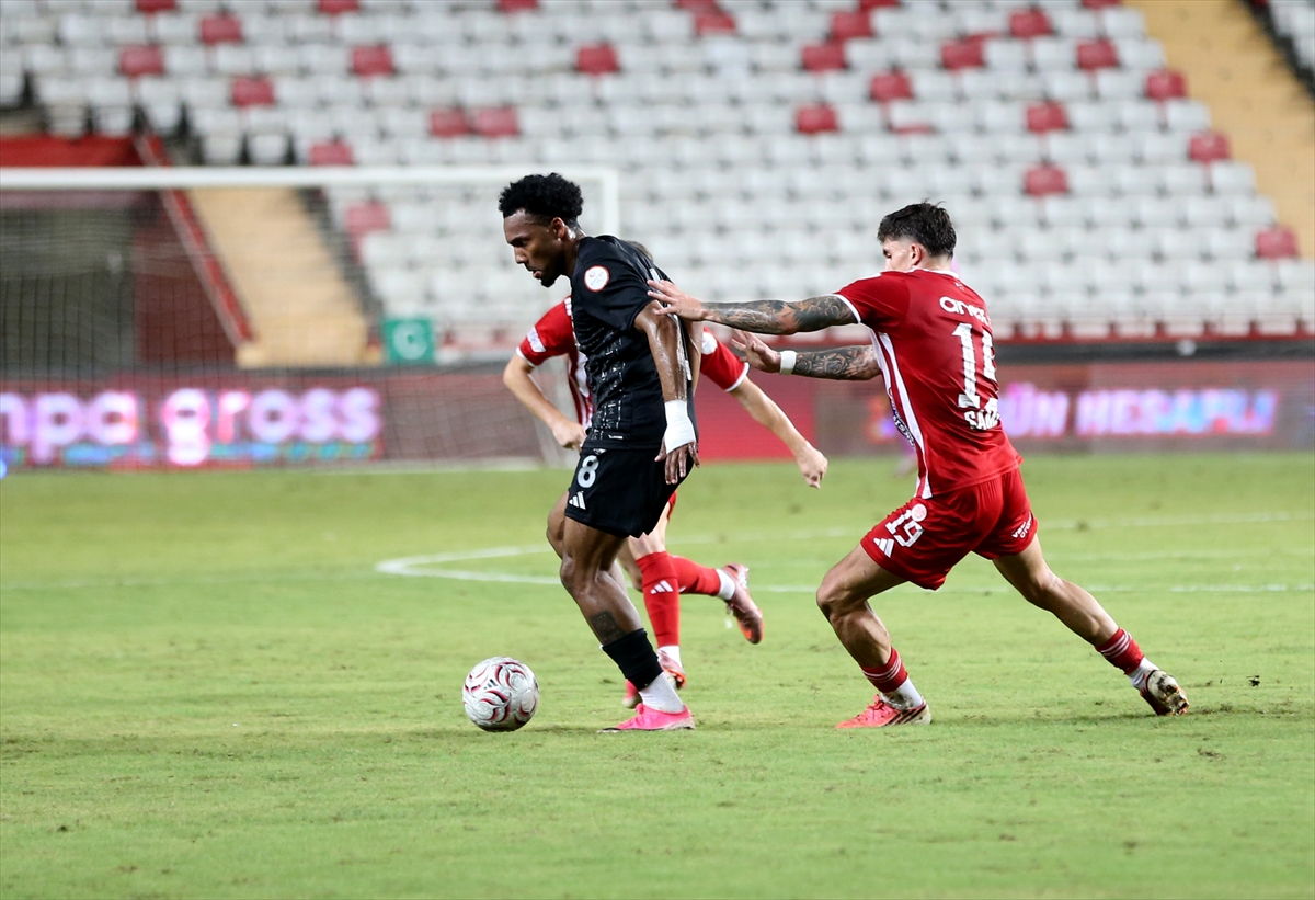 Antalyaspor, Trendyol 1. Lig'de Vanspor'u 3-0 yendi
