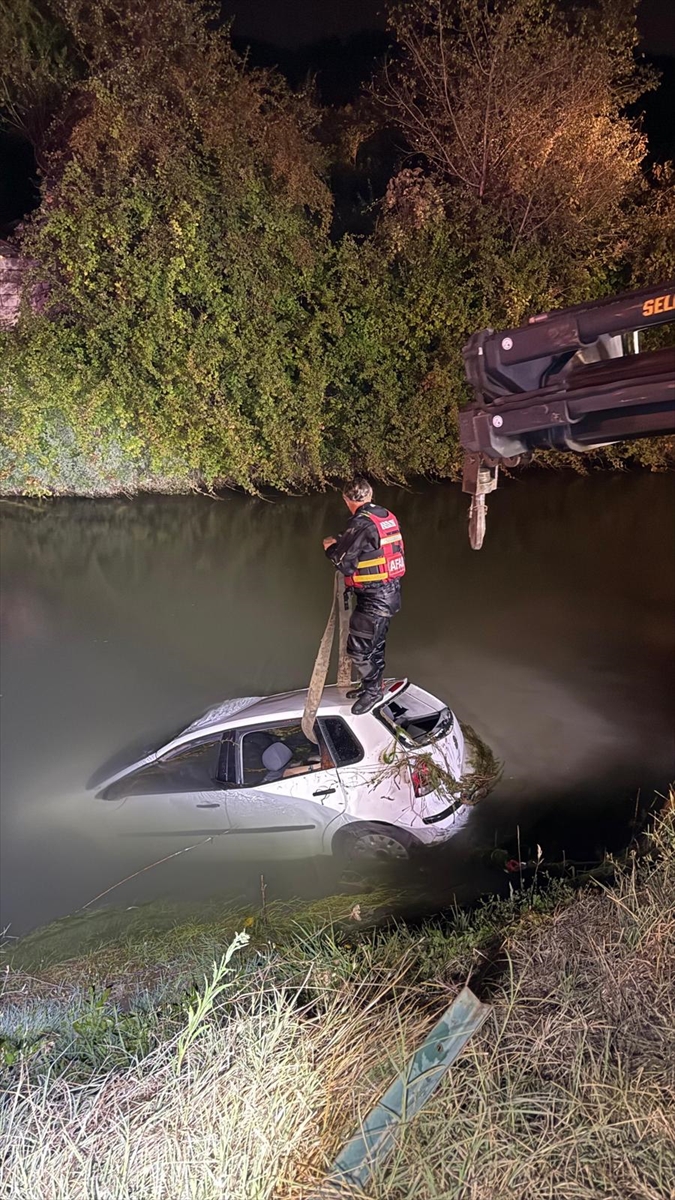 Tokat: Sulama kanalına devrilen otomobilde 2 can kaybı