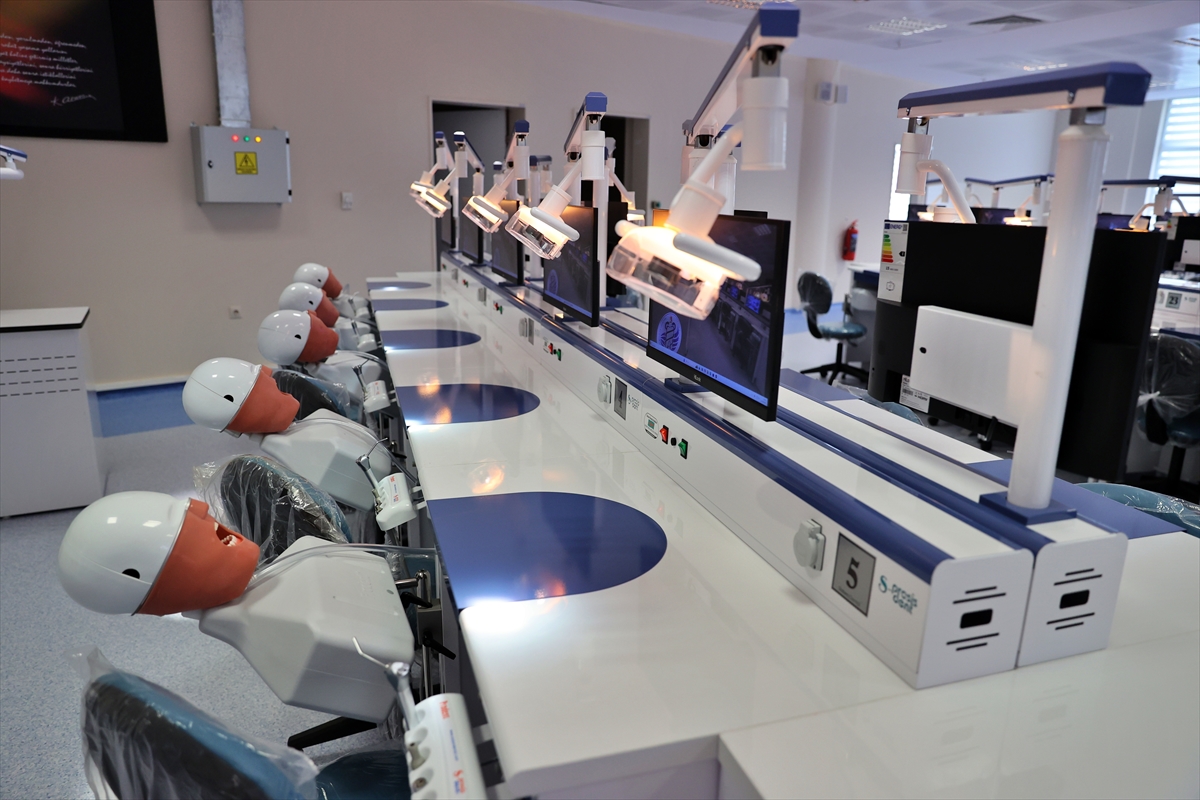 Ondokuz Mayıs Üniversitesi'nde "Preklinik Fantom Laboratuvarı" hizmete açıldı