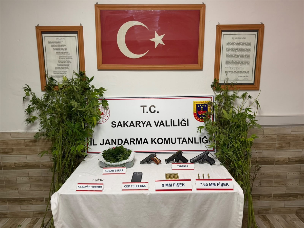 Sakarya'da uyuşturucu operasyonu: 6 kilo esrar ve 4 tutuklama
