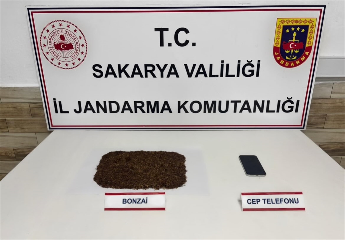 Sakarya'da uyuşturucu operasyonu: 6 kilo esrar ve 4 tutuklama