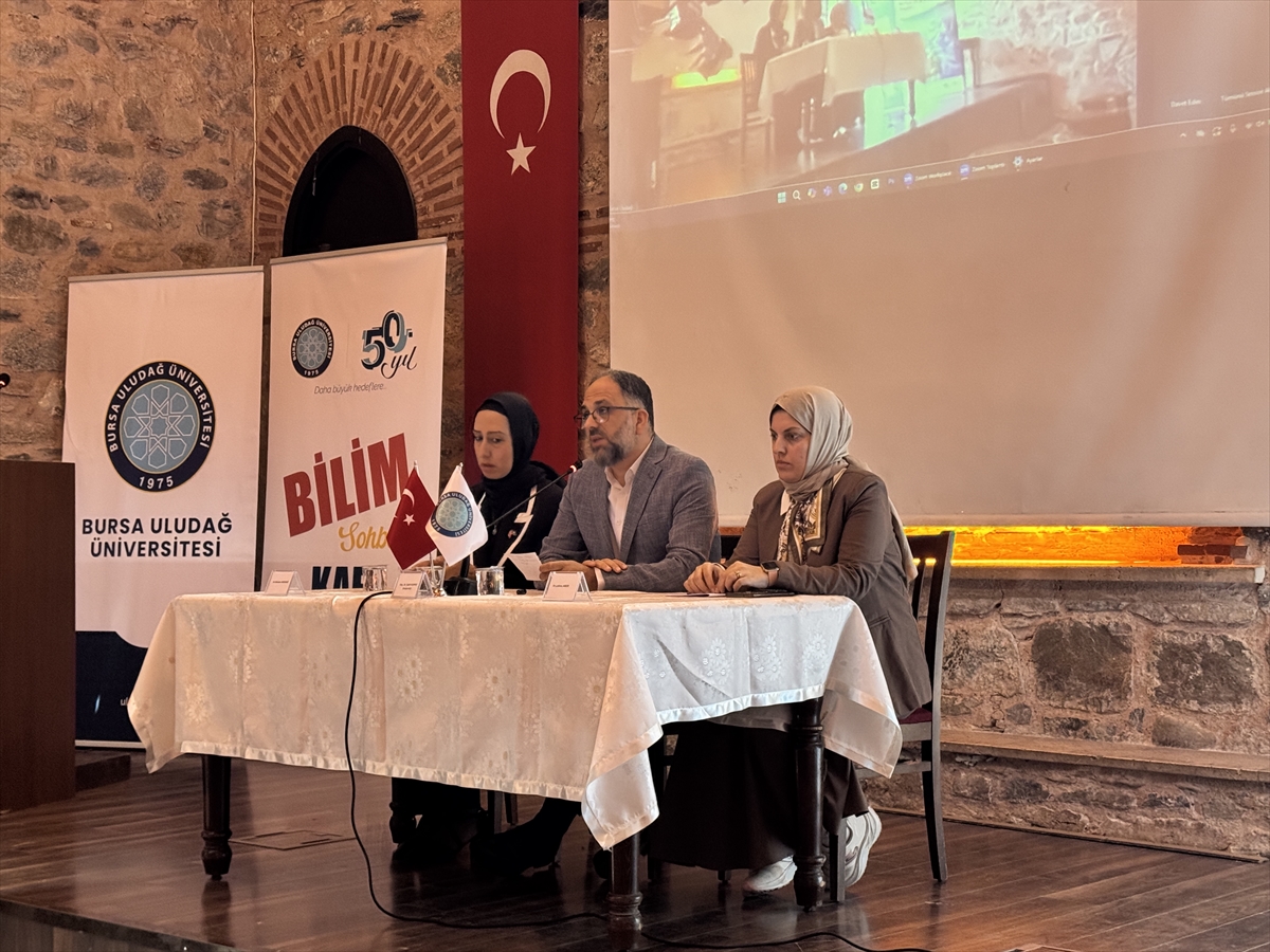 BUÜ: Gazze'de Öğrenci Olmak paneli, zorlukları ele aldı