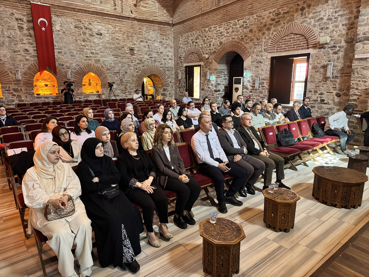 BUÜ: Gazze'de Öğrenci Olmak paneli, zorlukları ele aldı