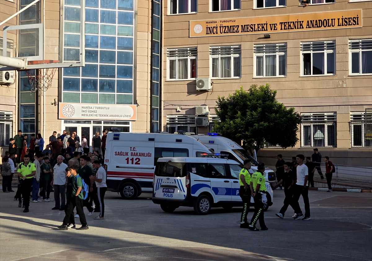 Manisa Valiliği: Turgutlu'da okul yakınında silahlı ihbar