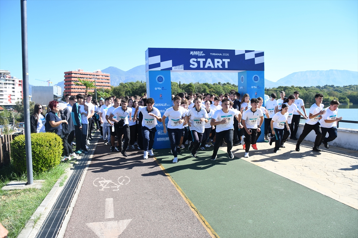 Maarif Vakfı Arnavutluk'ta yeni eğitim yılına maratonla başladı