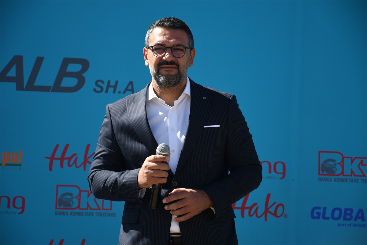 Maarif Vakfı Arnavutluk'ta yeni eğitim yılına maratonla başladı