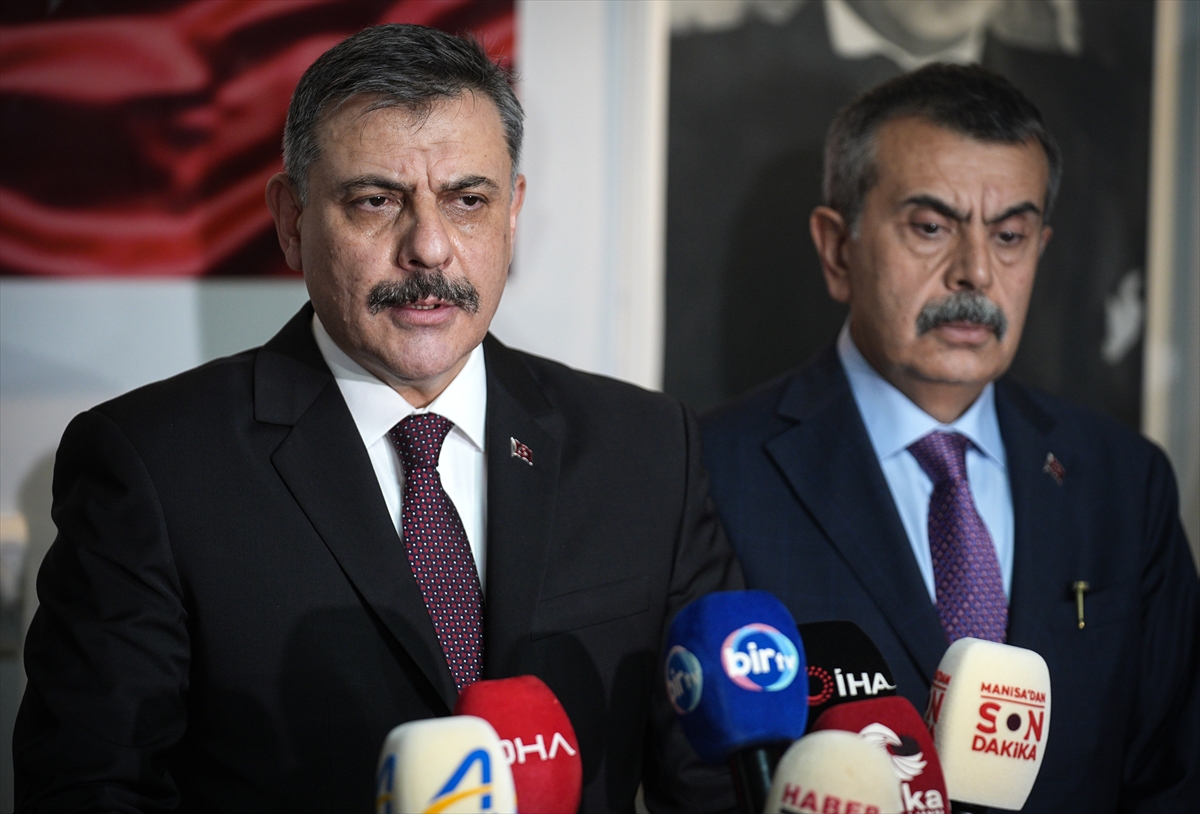 Bakan Çiftçi: Manisa'da 11 öğrenci yaralandı, ailelere uyarı