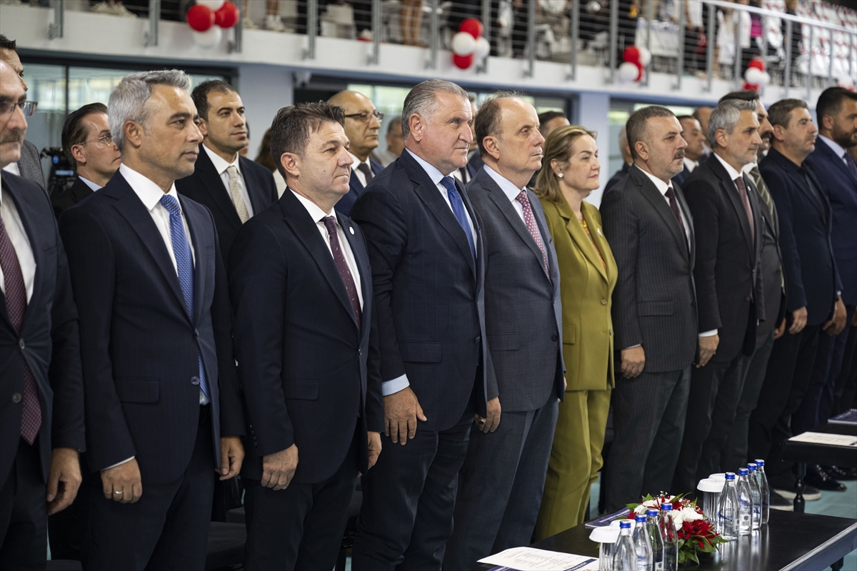 Bakan Osman Aşkın Bak: Cimnastik yatırımları karşılık verdi