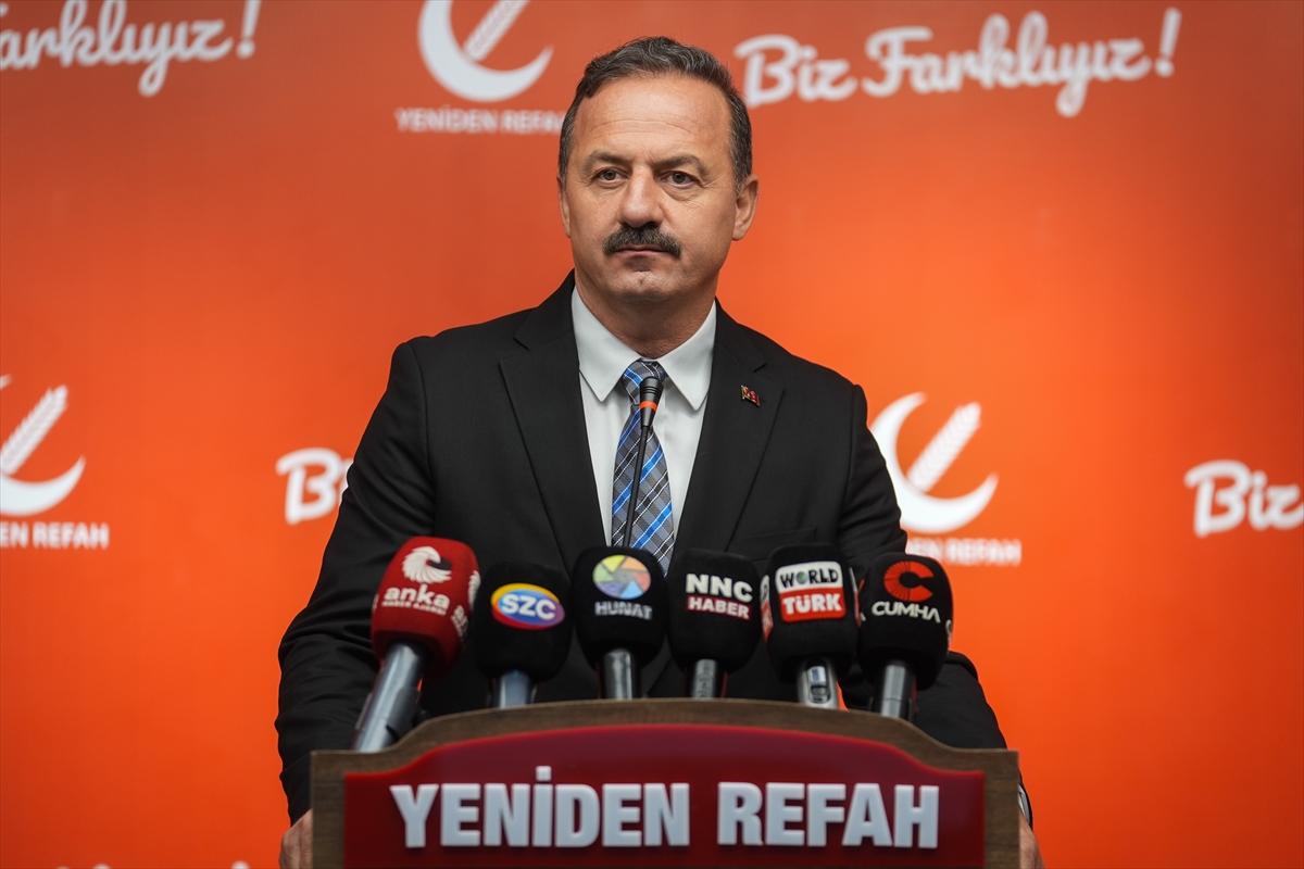 Ağıralioğlu Erbakan'ı ziyaret etti: Seçim ve anayasa ele alındı