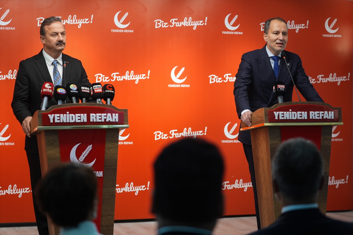 Ağıralioğlu Erbakan'ı ziyaret etti: Seçim ve anayasa ele alındı