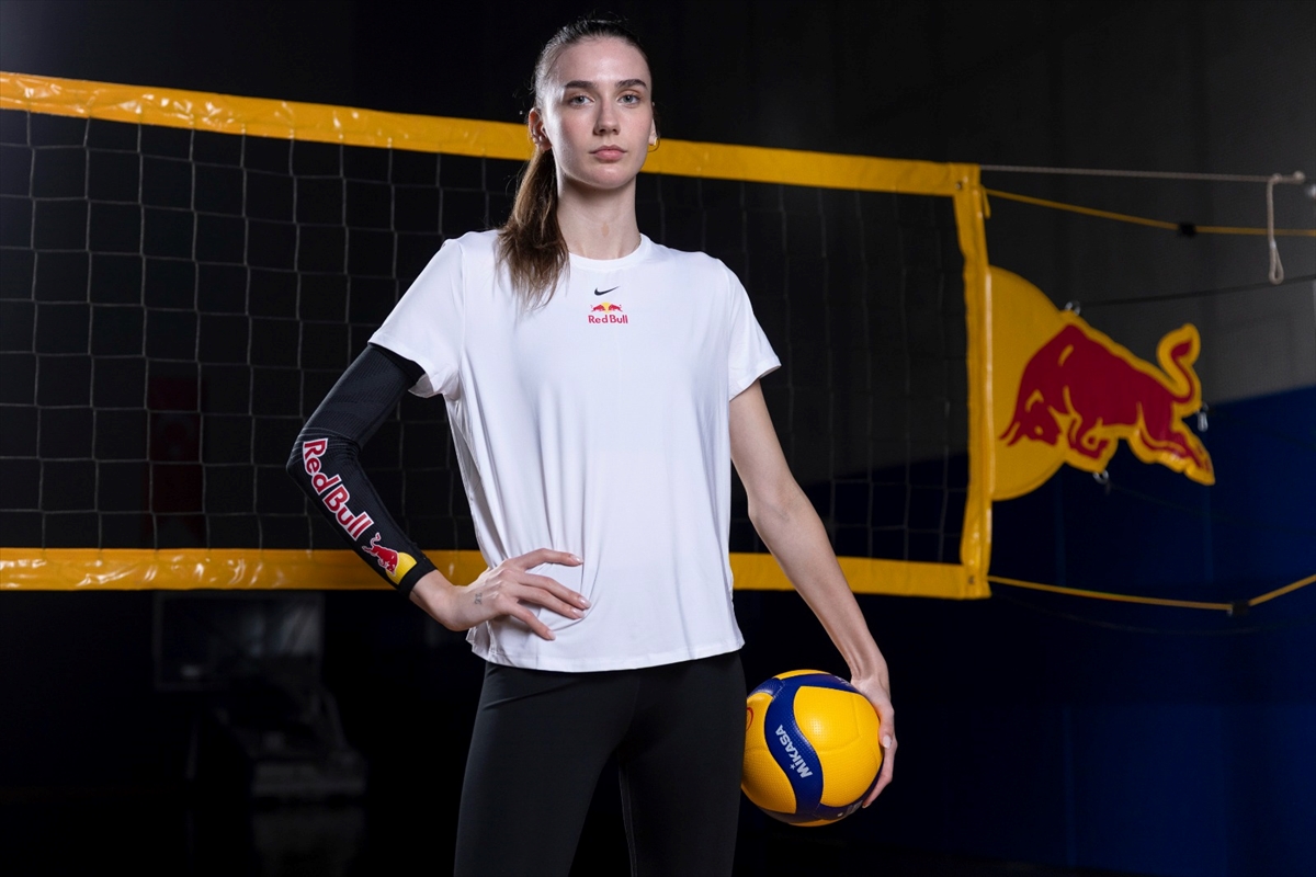 Milli Voleybolcu Dilay Özdemir: Red Bull sporcusu oldu