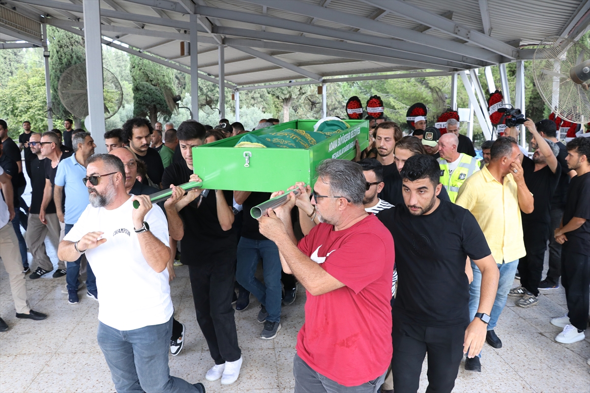 Bandırmasporlu Tolga Kalender Adana'da son yolculuğuna uğurlandı