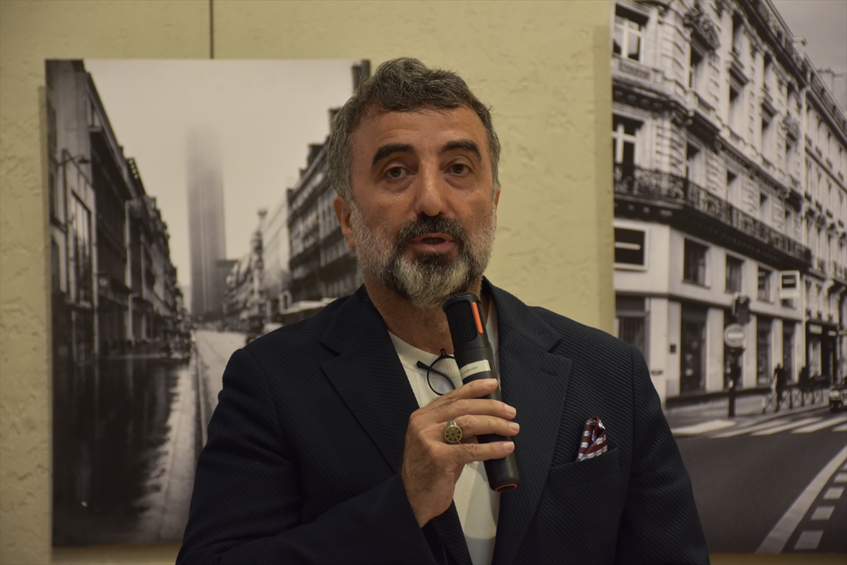 Trabzon'da Paris Yalnızlığı sergisi sanatseverlerle buluştu
