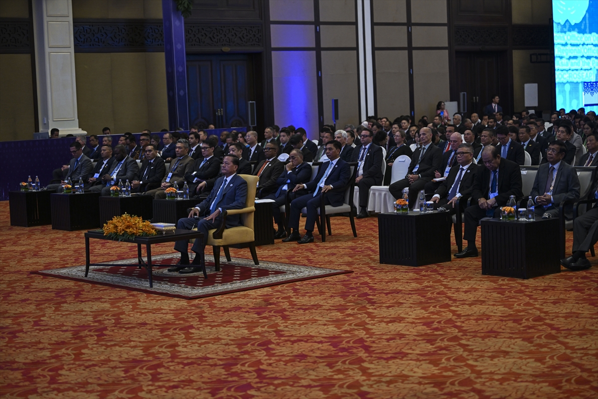 Kamboçya'da Çevrim İçi Dolandırıcılıkla Mücadele: İşbirliği vurgusu