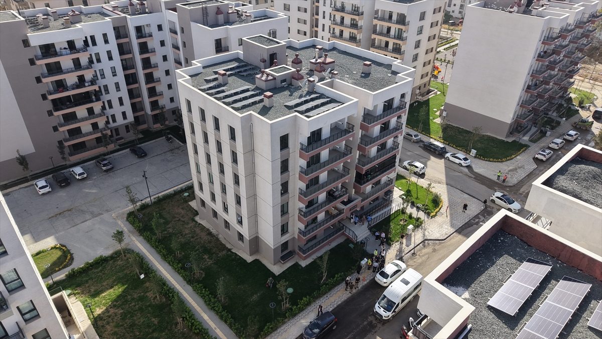Vali Masatlı: Hatay'da yeni konutlarda yaşam başladı