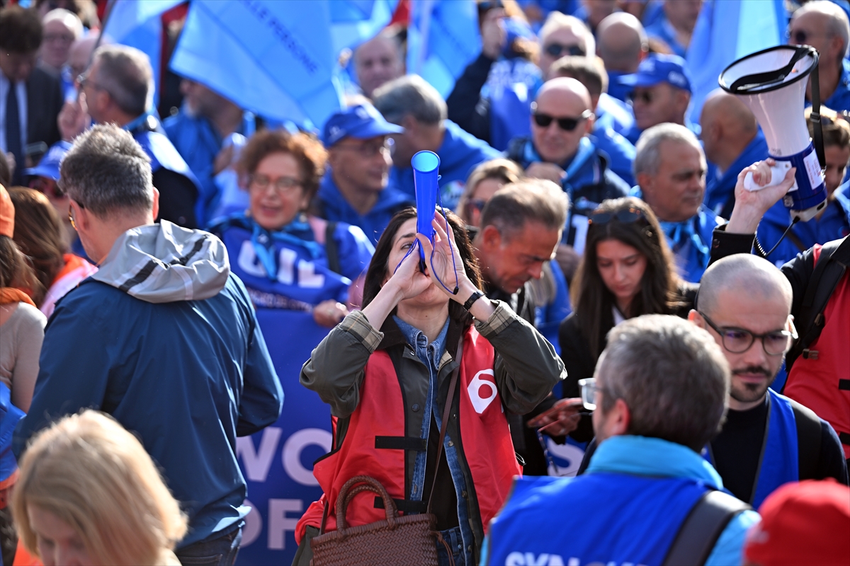 Avrupa sendikaları 'EU Inc.' teklifini Brüksel'de protesto etti