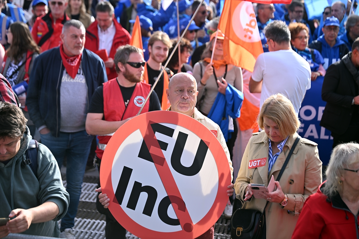 Avrupa sendikaları 'EU Inc.' teklifini Brüksel'de protesto etti