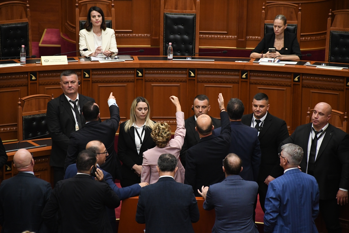 Arnavutluk Meclisi: Gazze'ye asker gönderme kararı onaylandı