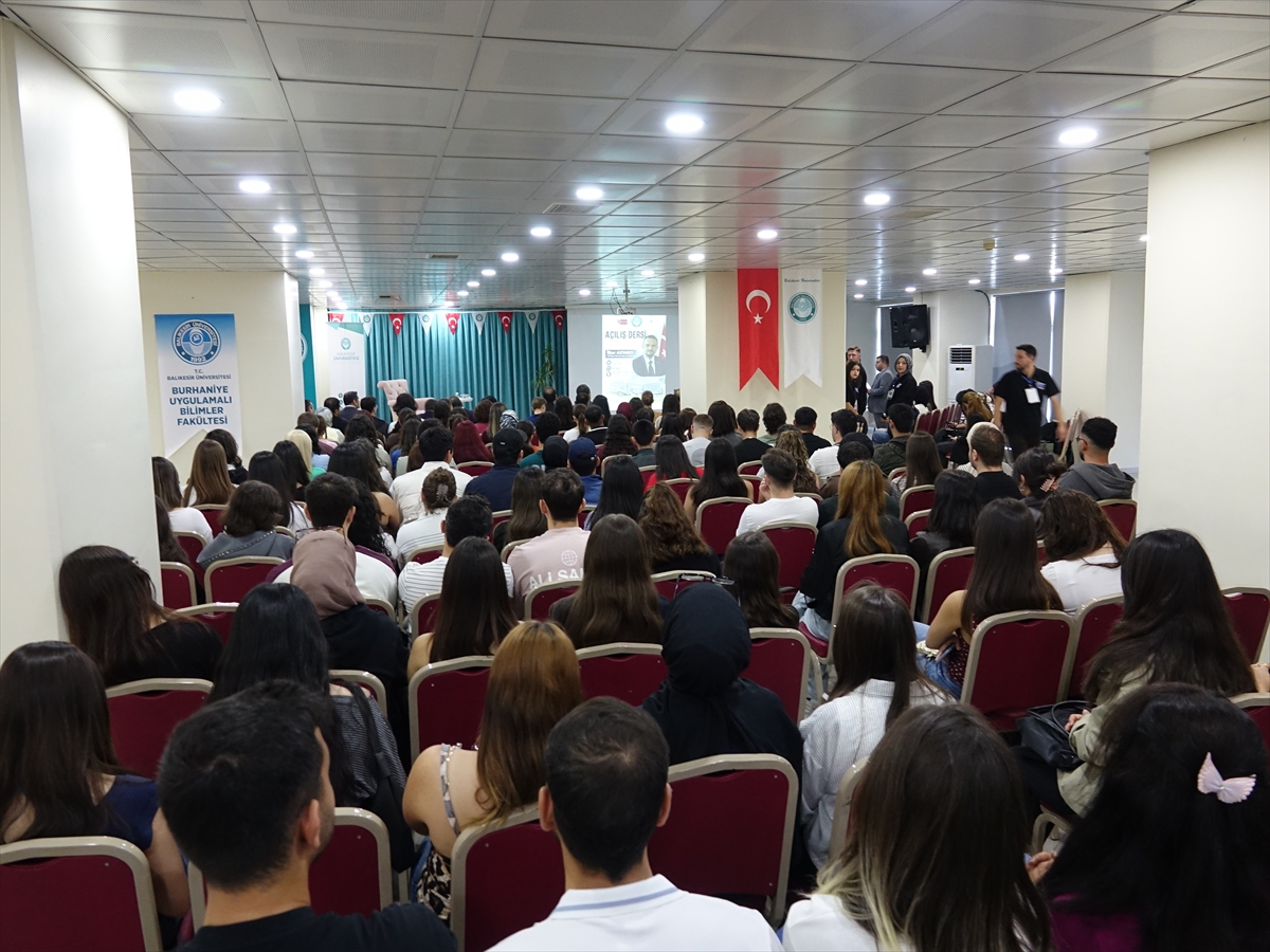 Ulusal Ajans Başkanı Astarcı: Erasmus bütçesini Türkiye ödüyor