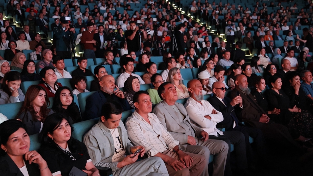 Bakan Ersoy: Matüridi'nin Düşünce Dünyası Özbekçeye çevrildi