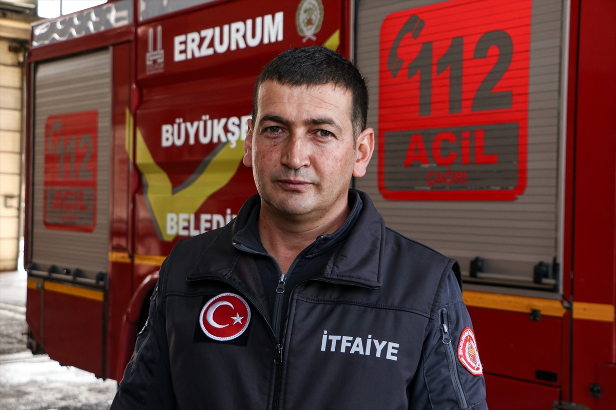 Çocukken gönül verdiği baba ve amca mesleğinde 11 yıldır alevleri söndürmeye koşuyor