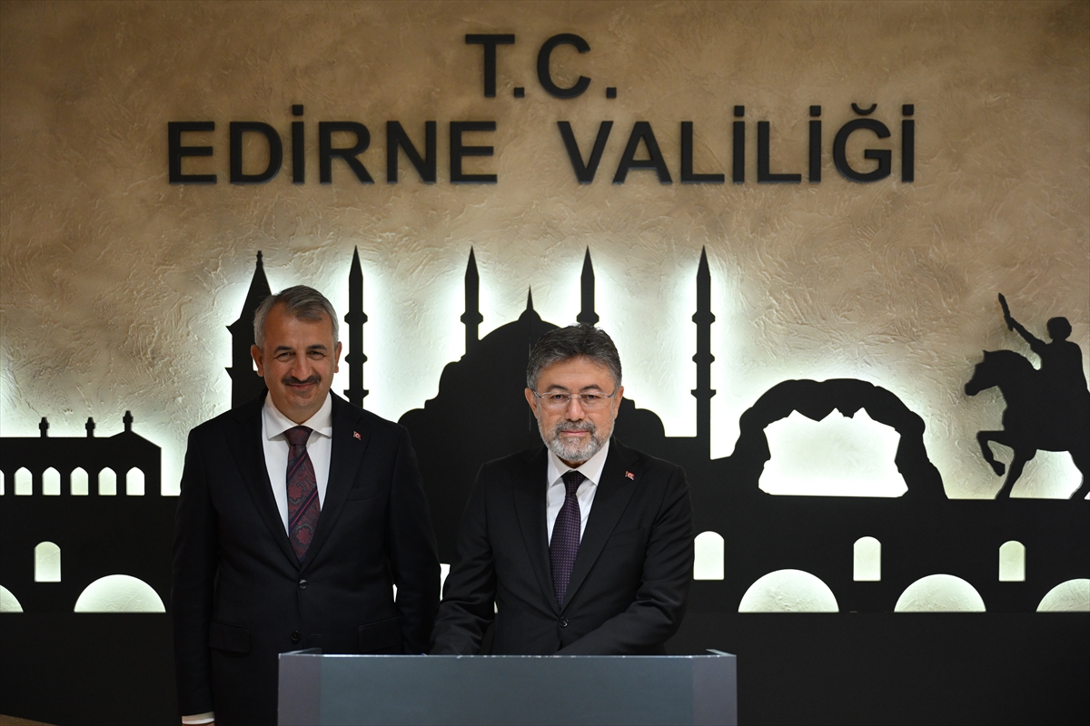 Tarım ve Orman Bakanı Yumaklı, Edirne Valiliğini ziyaret etti