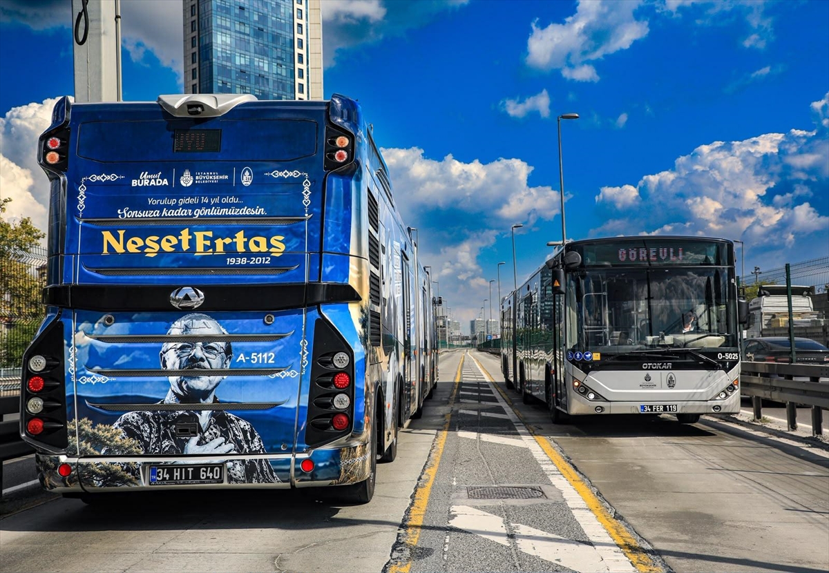 İstanbul'da toplu taşıma Neşet Ertaş anısına özel tasarlandı