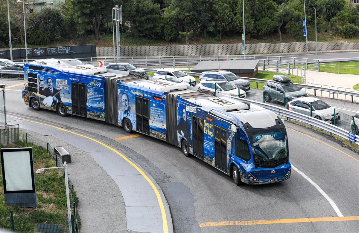 İstanbul'da toplu taşıma Neşet Ertaş anısına özel tasarlandı