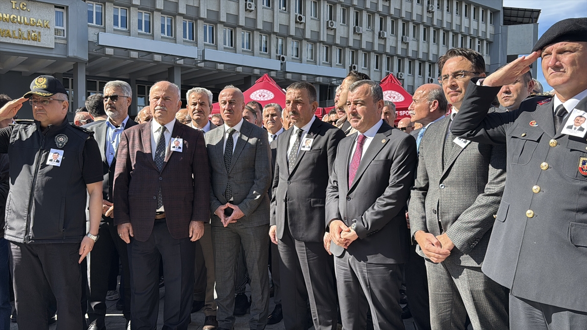 Son yolculuğuna uğurlandı