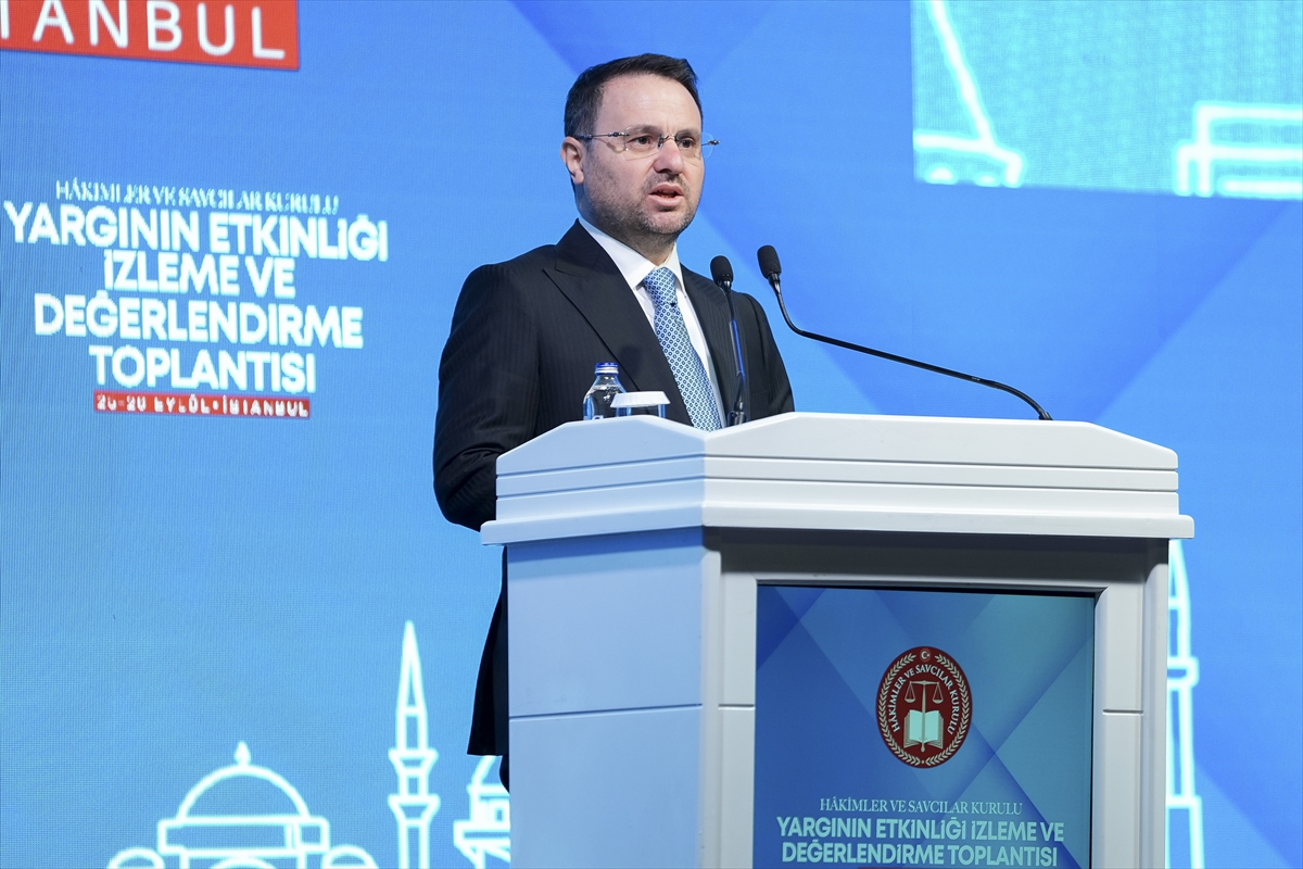 Bakan Gürlek, HSK'nin "Yargının Etkinliği İzleme ve Değerlendirme Toplantısı"nda konuştu: