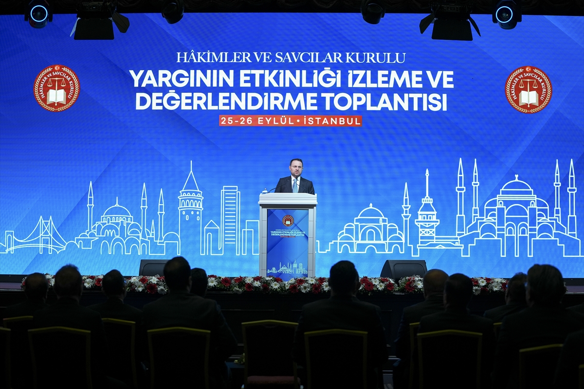 Bakan Gürlek, HSK'nin "Yargının Etkinliği İzleme ve Değerlendirme Toplantısı"nda konuştu: