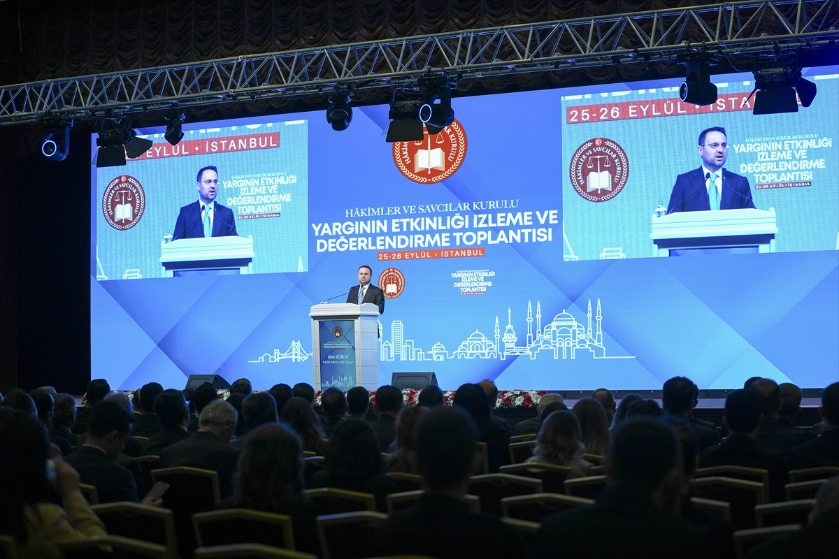 Bakan Gürlek, HSK'nin "Yargının Etkinliği İzleme ve Değerlendirme Toplantısı"nda konuştu: