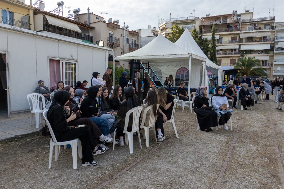 Batı Trakya'da soydaşları buluşturan geleneksel kermeste birlik ve beraberlik mesajları verildi