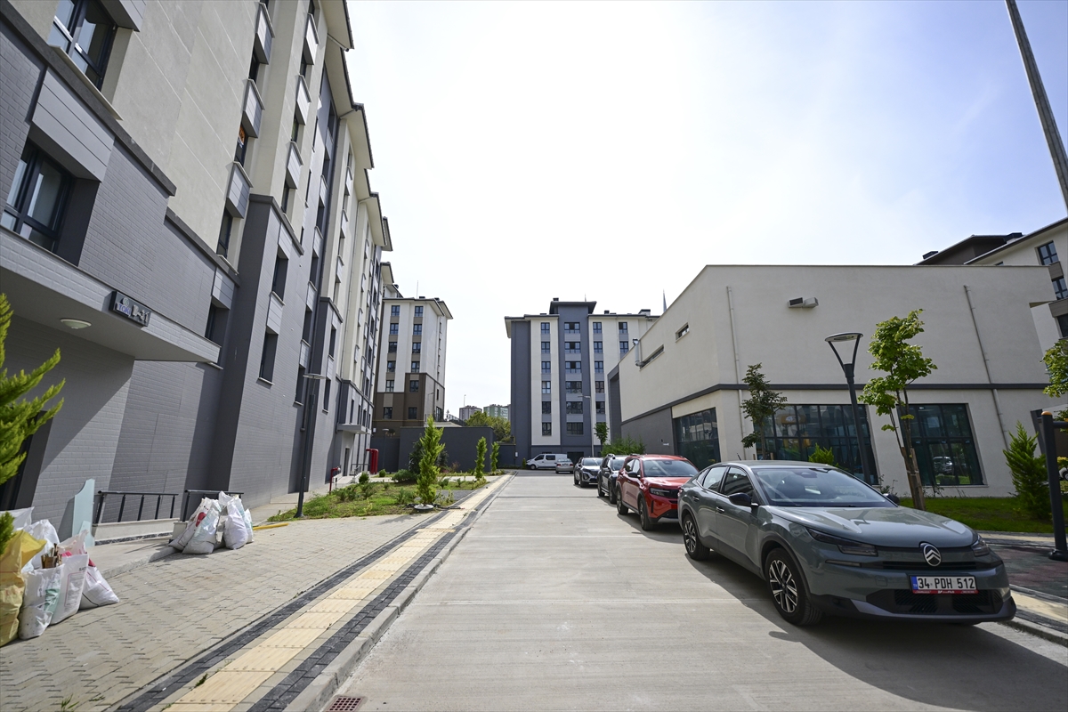 TOKİ Kiralık Sosyal Konut Projesi: İstanbul'da örnek daireler tanıtıldı