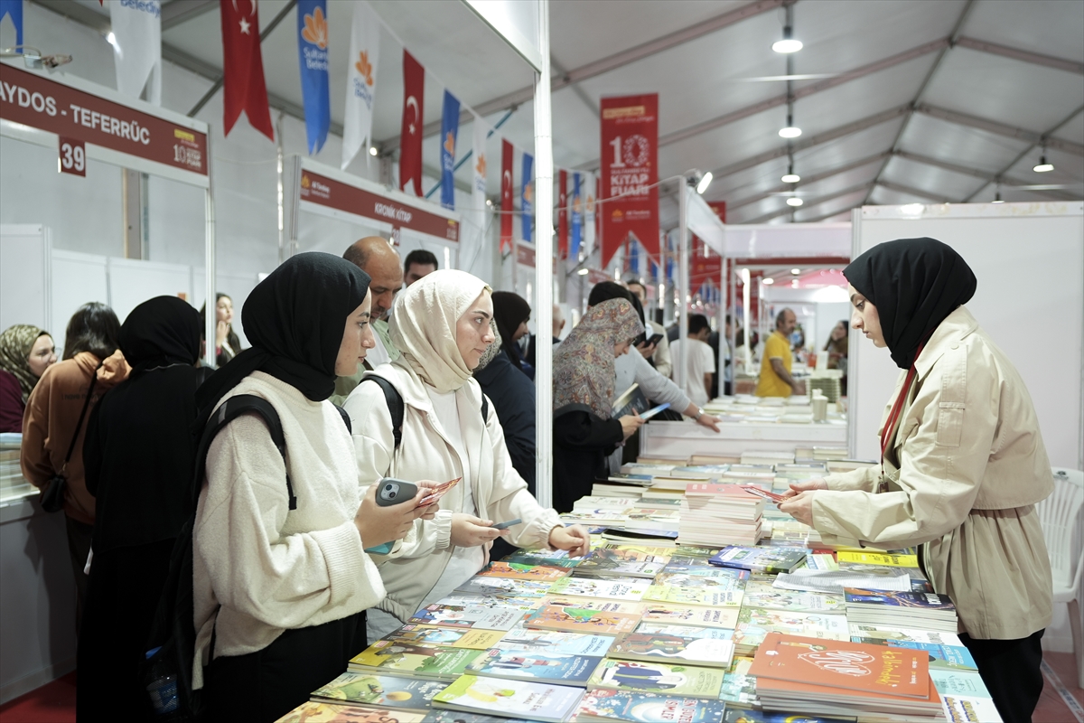 Bilal Erdoğan: Sultanbeyli Kitap Fuarı açıldı, 50 okula kütüphane