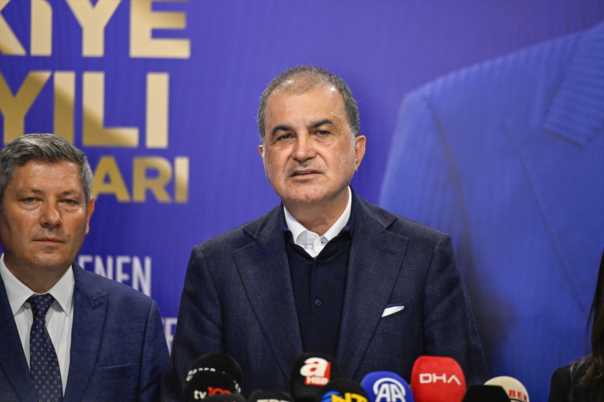 AK Parti Sözcüsü Ömer Çelik: Milletin birikimine çökülemez