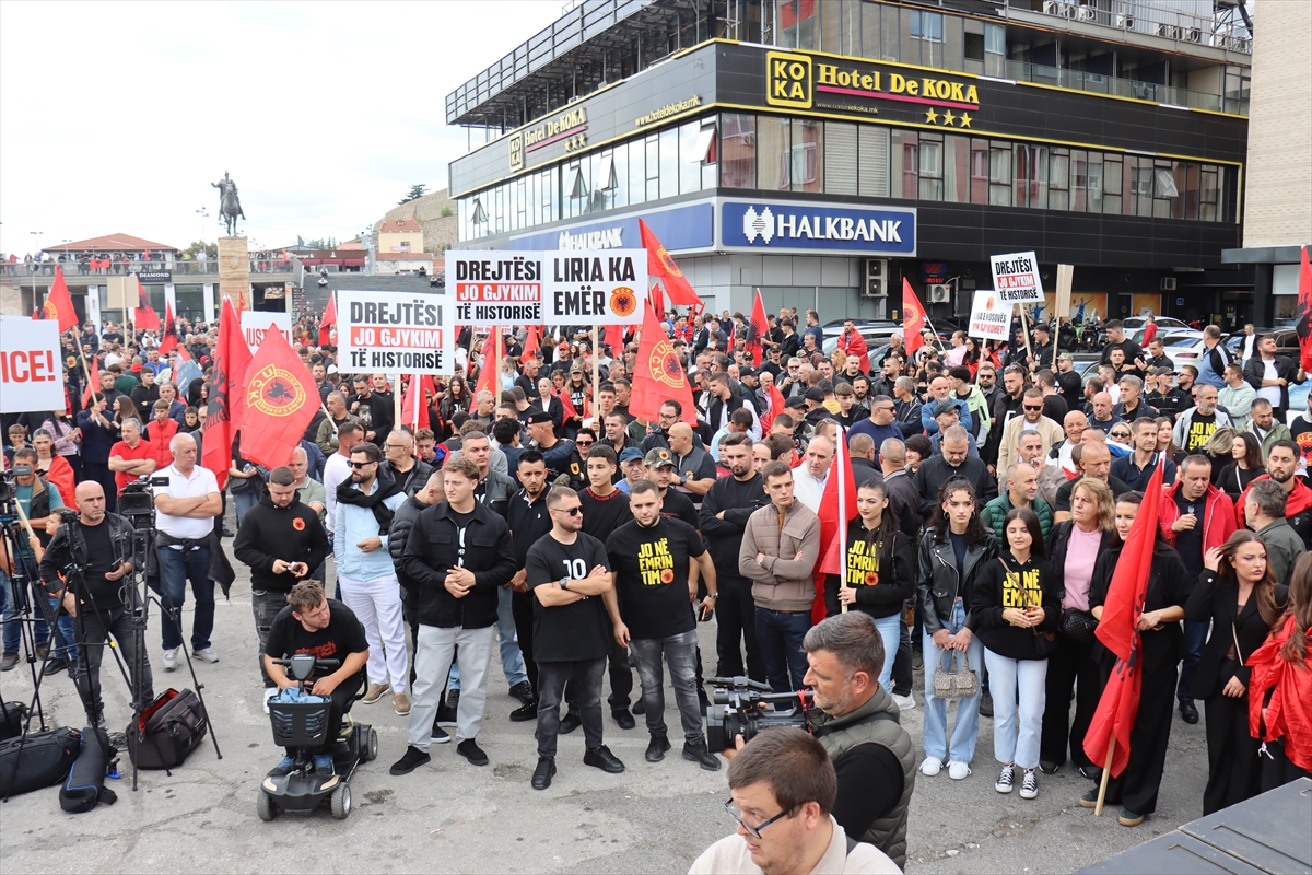 Hashim Thaçi davası: Üsküp'te UÇK kararına protesto