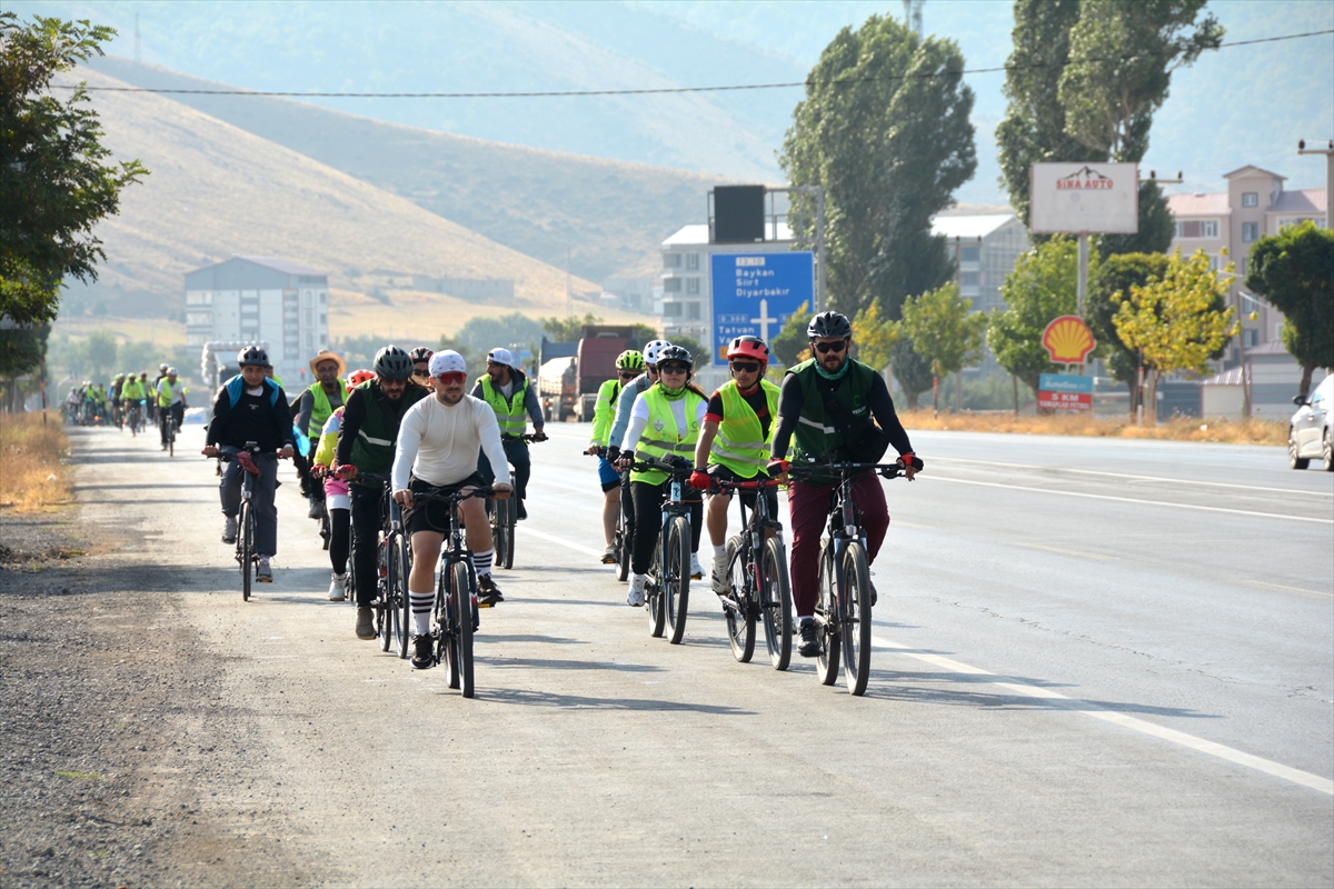 Yeşilay: Bitlis'ten Muş'a bağımlılıkla mücadele için pedal çevrildi