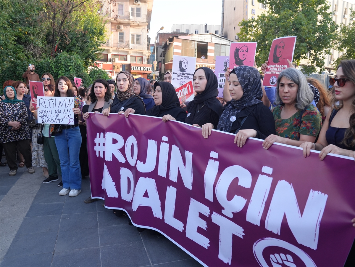 Diyarbakır'da Rojin Kabaiş için adalet yürüyüşü düzenlendi