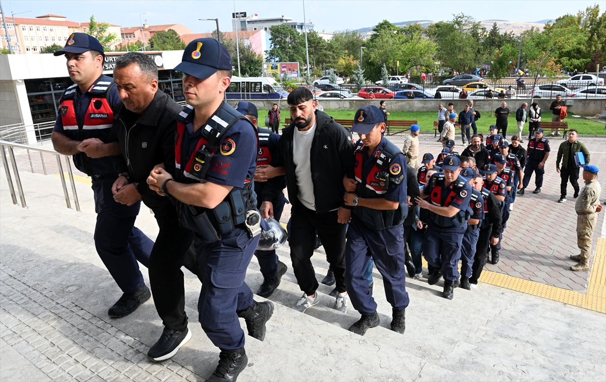 Yahşihan Belediyesi yolsuzluk operasyonu: 35 şüpheli adliyede