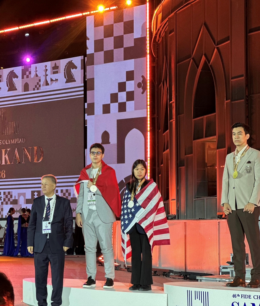 GM Yağız Kaan Erdoğmuş: Satranç Olimpiyatı'nda gümüş madalya