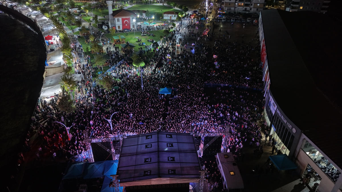 Osmancık'ta Pırlanta Pirinç Festivali'nde konser düzenlendi