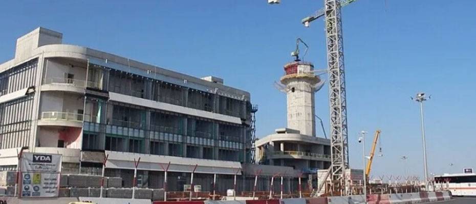 Antalya Havalimanı'nın yeni hava trafik kontrol kulesi hızla yükseliyor
