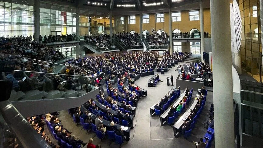 Merz: Almanya'yı yeniden rayına oturtacağız