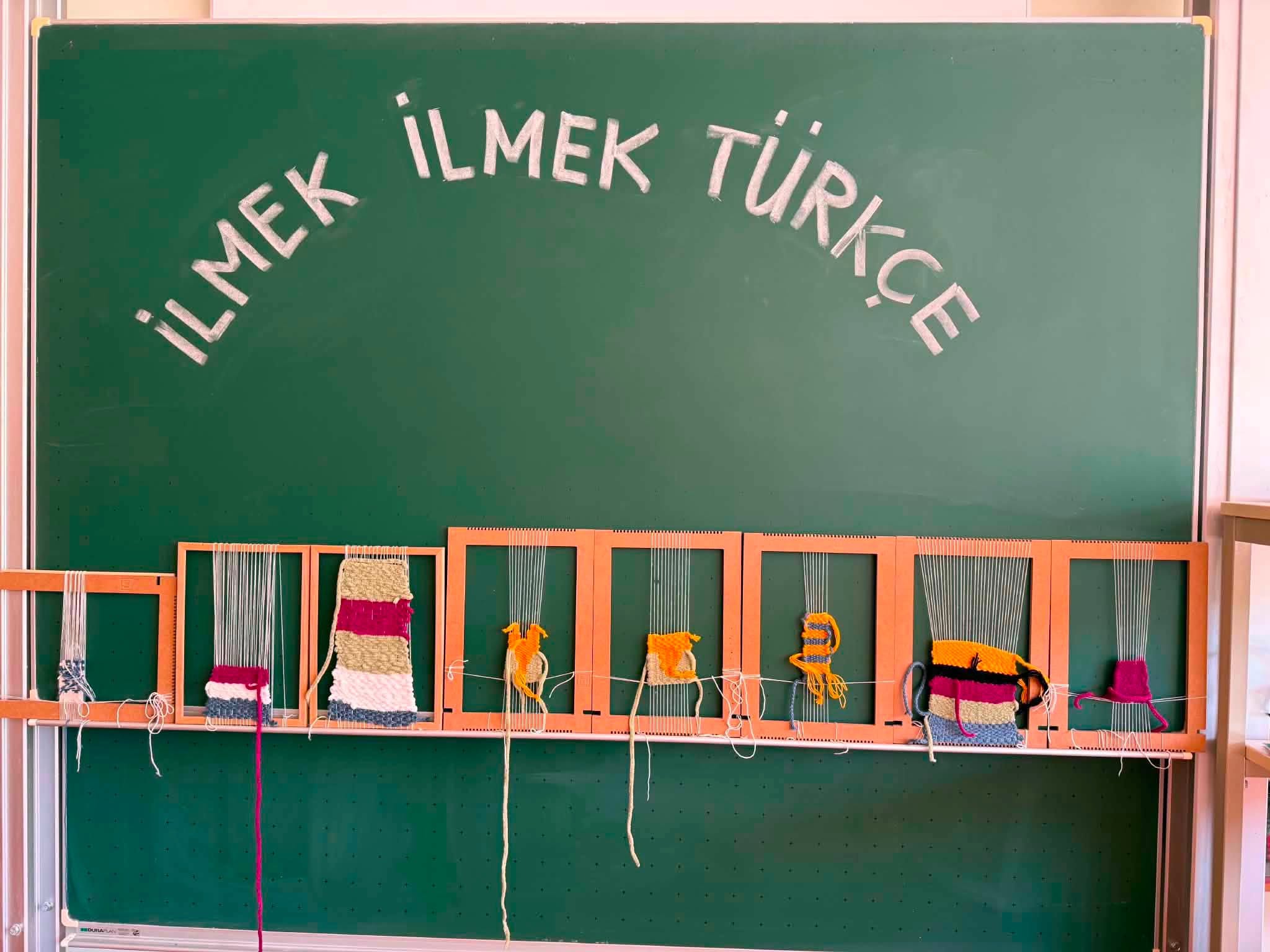 Öğretmen Özdemir: Dokuma sanatı kültürü yaşatıyor