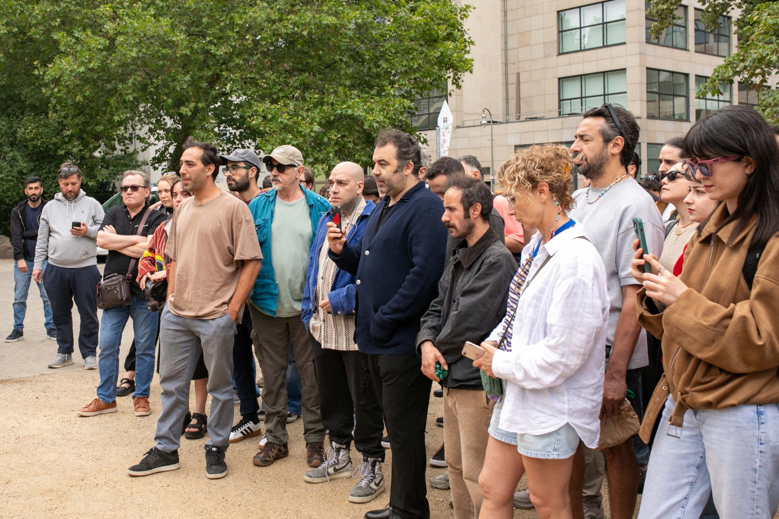 Massive Support for Deniz Göktaş in Berlin: Hundreds Gather at Oranienplatz